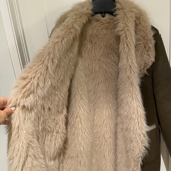 Faux Fur Double-Faced, Reversible Coat - Colour Mink - Picture 3 of 5